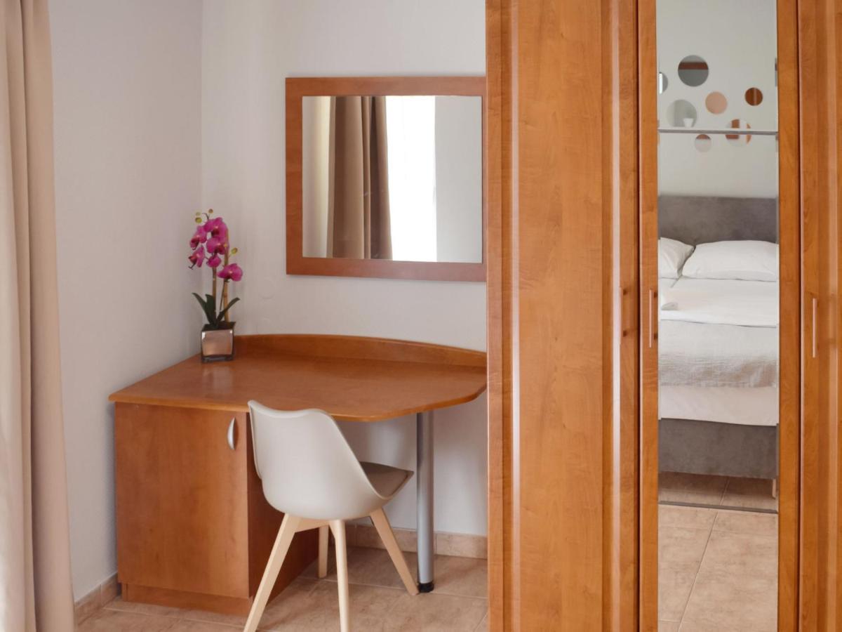 Apartment Matilde Beach Resort-2 Vodice Esterno foto
